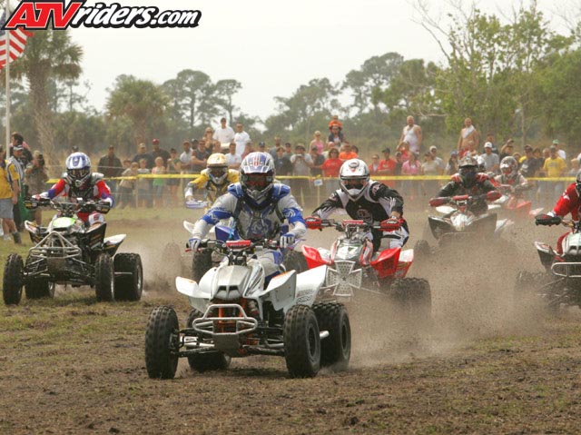 2007-02-atv-riders-holeshot