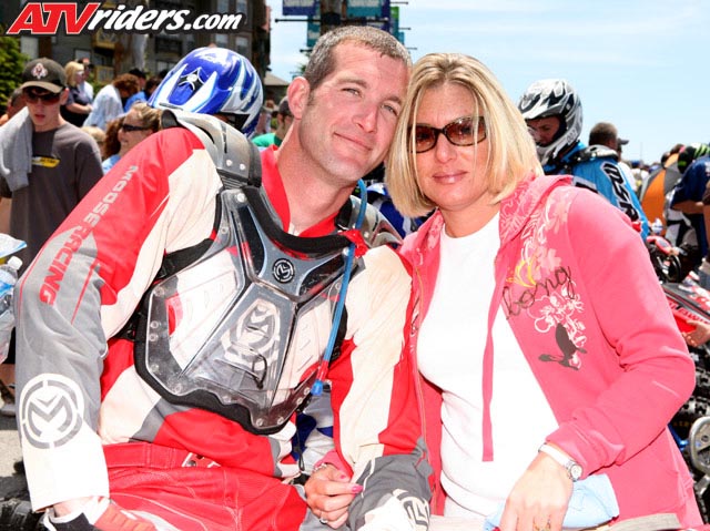 2007-08-matt-robynsmiley