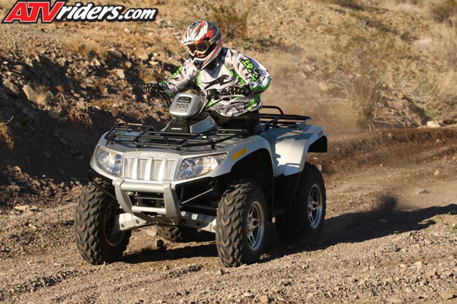 arctic-cat-atv-700-02