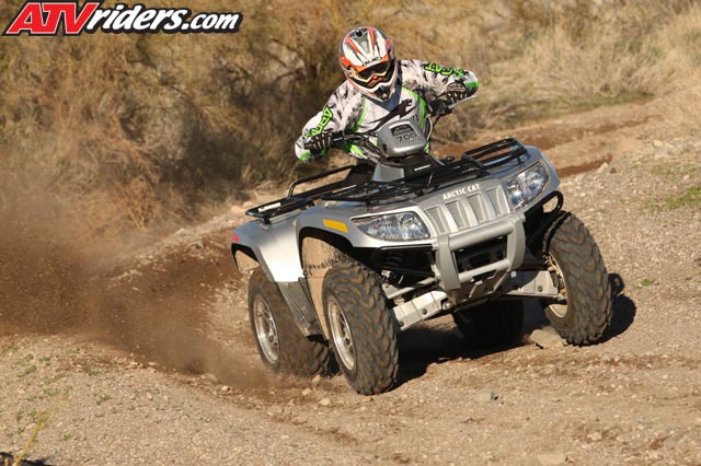 arctic-cat-atv-700-05