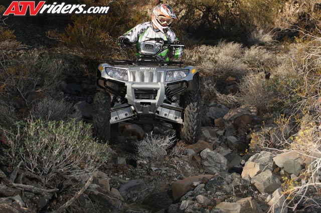 arctic-cat-atv-700-12