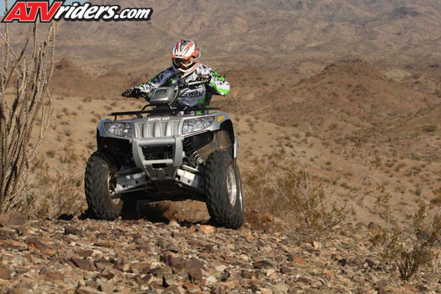 arctic-cat-atv-700-17