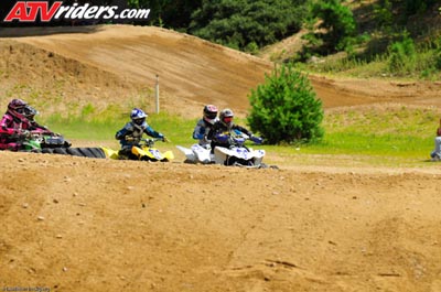 women-atv-002