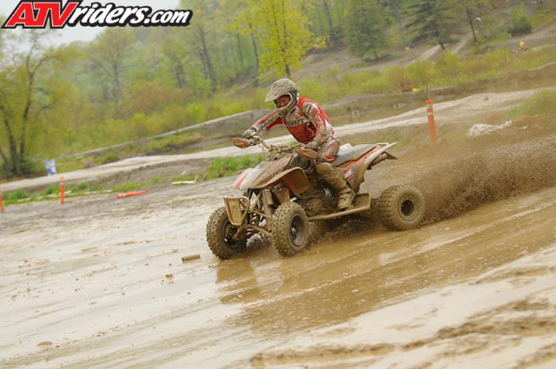 01-women-atv-6903