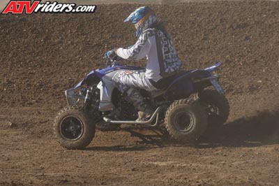 QUAD8207