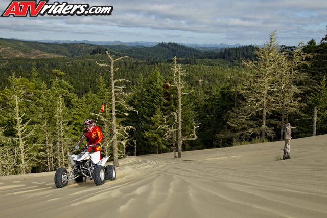 2012_YAM_YFZ450_ACP_28001