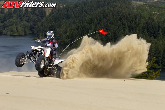 2012_YAM_YFZ450_ACP_28497