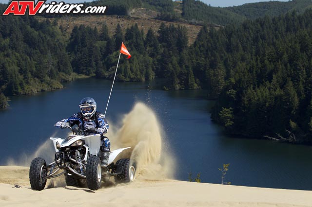 2012_YAM_YFZ450_ACP_28890