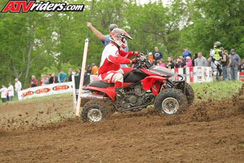 02-atv-3049
