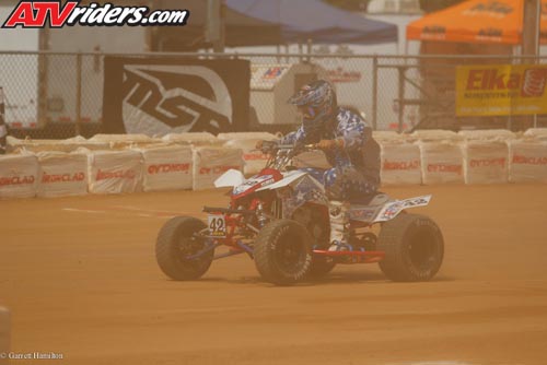 needt-01-amateur-8670