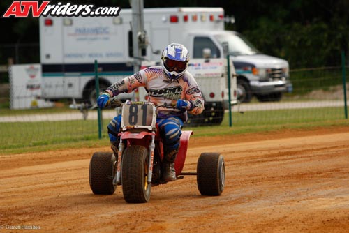 needt-01-amateur-9305