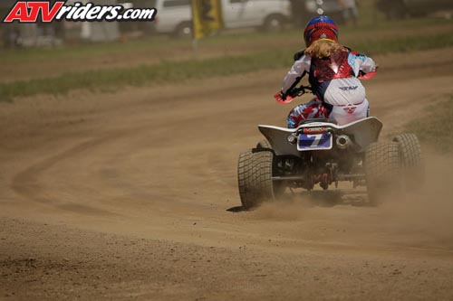 needt-racing-women-_JHP4400