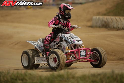 needt-racing-05-women-main-_JHP0389