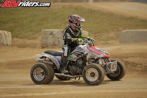 needt-racing-05-women-main-_JHP0400