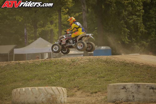 needt-racing-05-women-main-_JHP0403