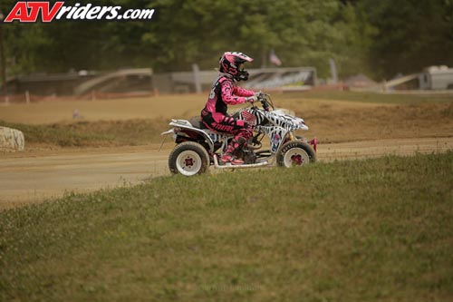 needt-racing-05-women-main-_JHP0404