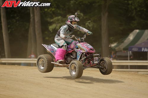 needt-racing-05-women-main-_JHP0412