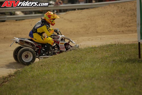 needt-racing-05-women-main-_JHP0425