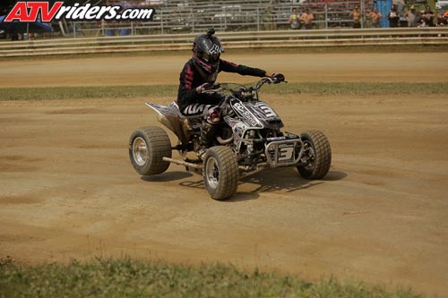 needt-racing-05-women-main-_JHP0429