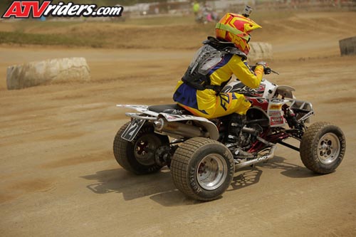 needt-racing-05-women-main-_JHP0440