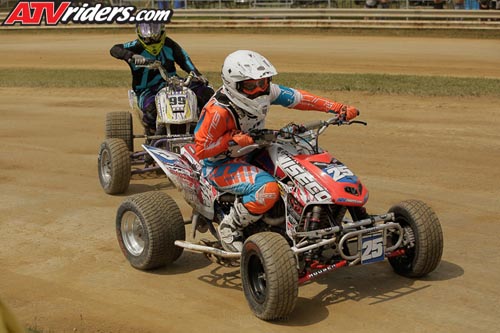 needt-racing-05-women-main-_JHP0455