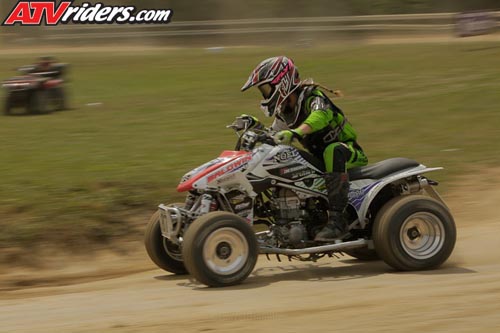 needt-racing-05-women-main-_JHP0473