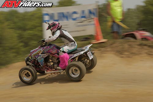 needt-racing-05-women-main-_JHP0500