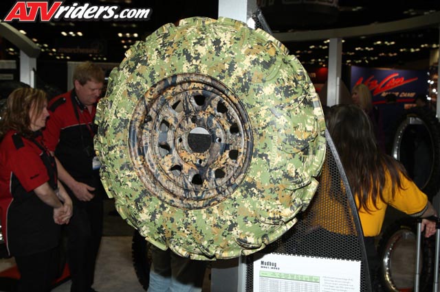tires-maxxis-atv-mud-bug-camo
