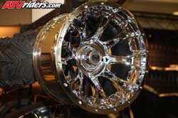 wheels-dwt-diablo-utv-beadlock-wheel-chrome