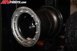wheels-dwt-ultimate-g2-rear-atv-beadlock